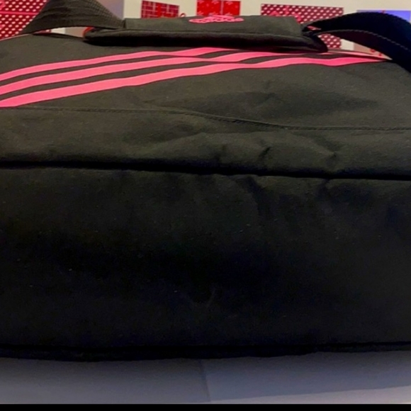 Adidas Gym Bag - Picture 5 of 7